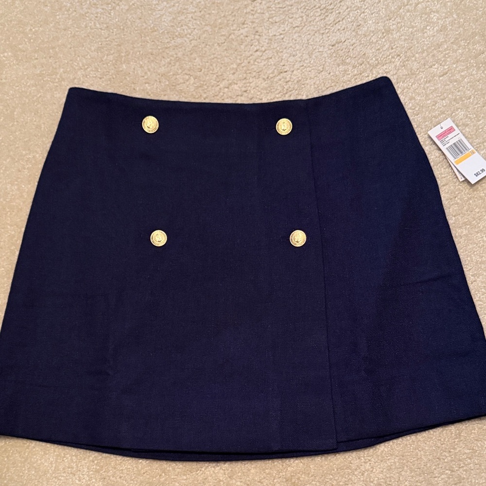 BNWT Vineyard Vines Navy Blue Skirt with Gold Buttons